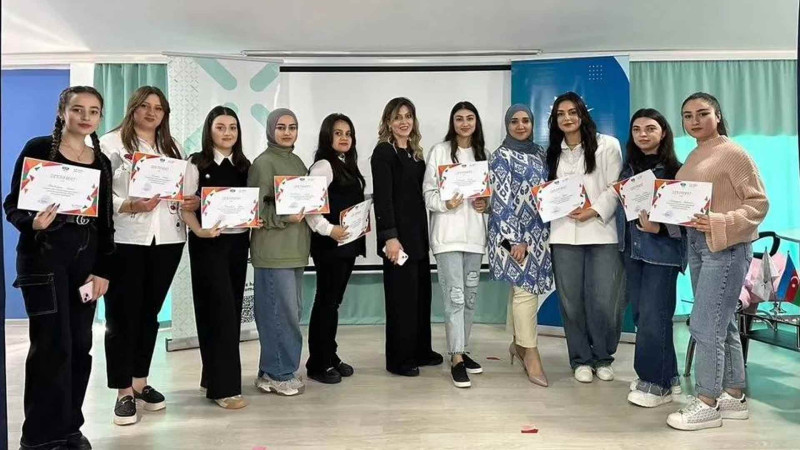 Təlimdə 45-dən çox gənc iştirak edib