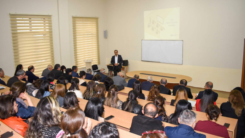 ADAU əməkdaşlarına imtahan sessiyası ilə bağlı təlim təşkil olunub