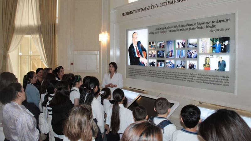 Məktəblilər və müəllimləri ekskursiyada olublar