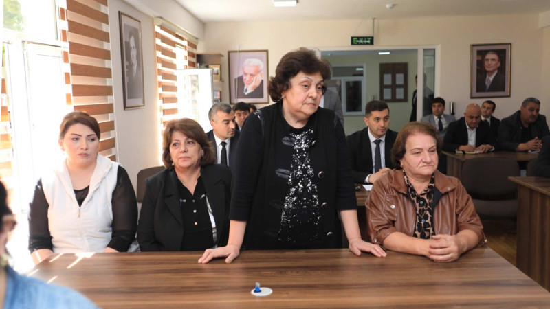 Niyazi Bayramov vətəndaşların problemlərini dinləyib