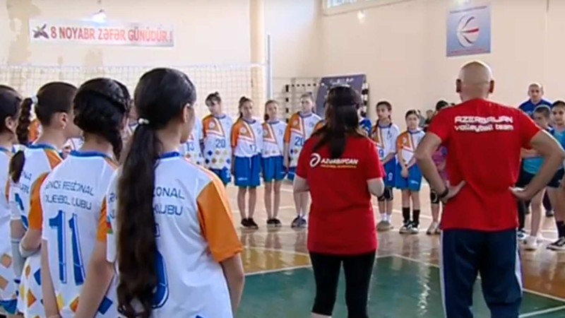 Yeniyetmə voleybolçular üçün təlim-məşq toplanışı keçirilib