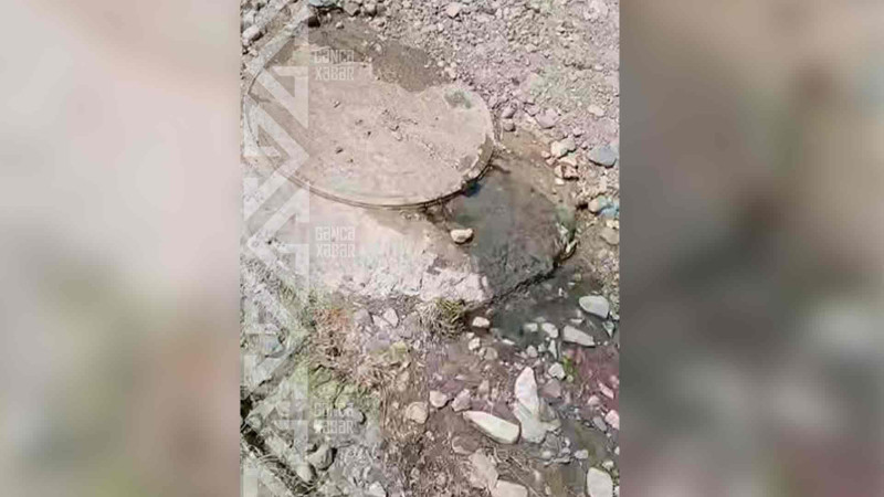 Sakinlər: Kanalizasiya xətti yükləndiyindən daşmağa başlayıb