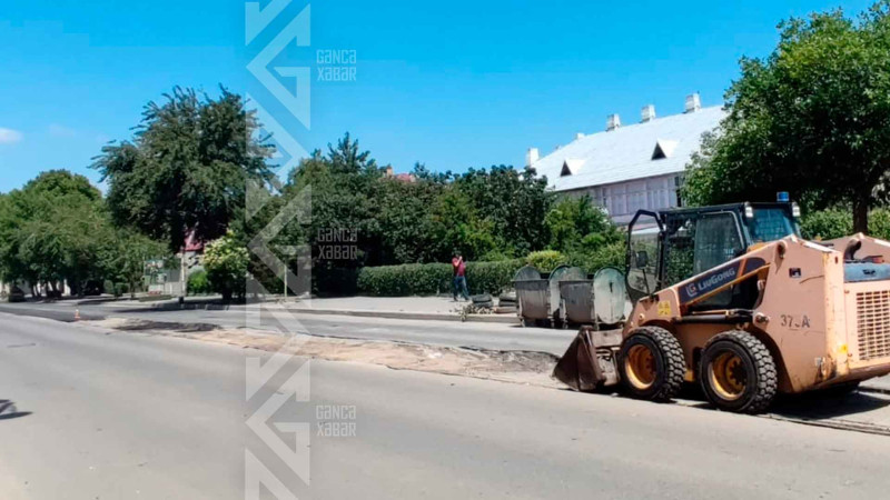 Zülfü Hacıyev küçəsində təmir işləri aparılır