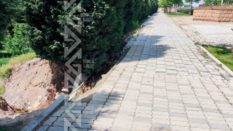 Şəhərin bir neçə yolunda çöküntülər yaranıb