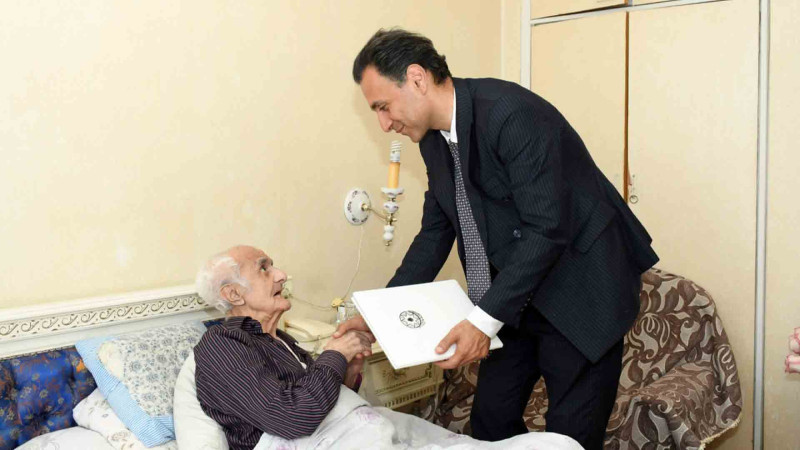 Baletmeyster 95 illiyi münasibətilə evində ziyarət olunub