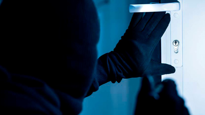 İki nəfər oğurluq üstündə tutulub