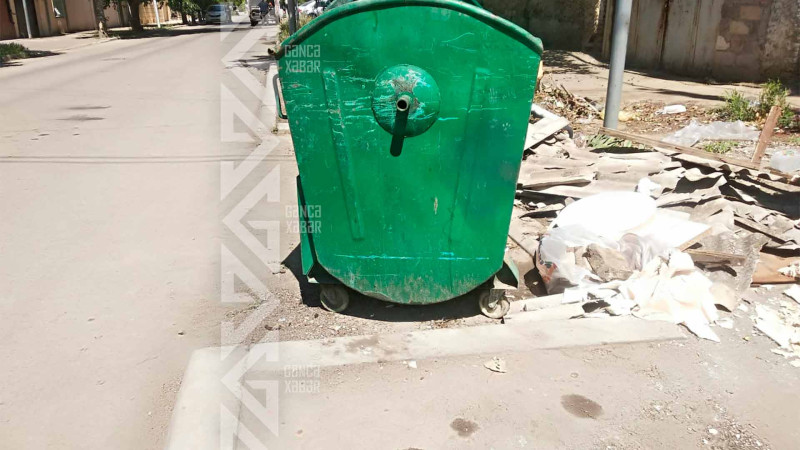 Üç küçədə natəmizlik müşahidə olunur