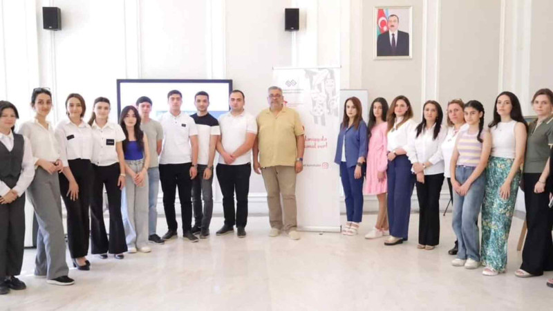 Bizimlə öyrən adlı silsilə təlimlər davam edir