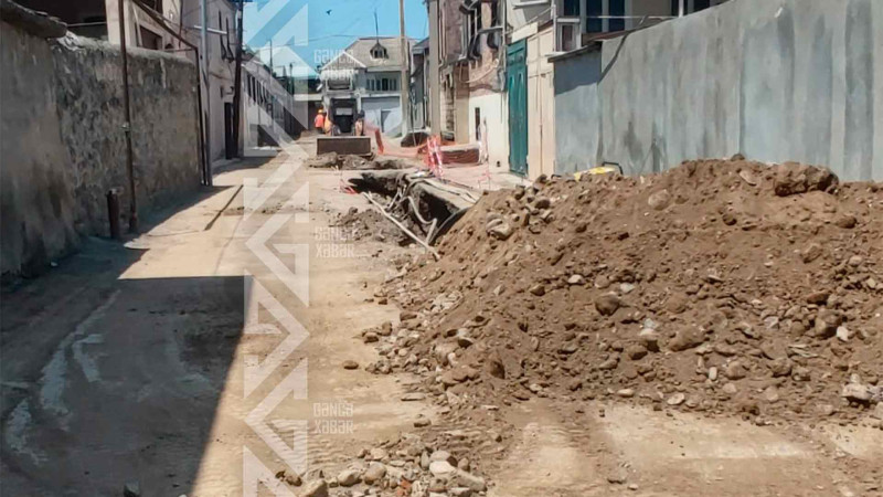 Eminbəyli küçəsinə su və kanalizasiya sistemləri çəkilir