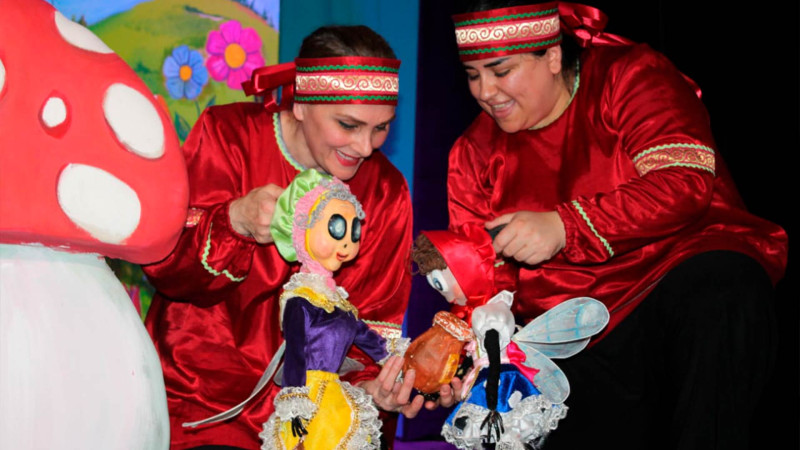 Dövlət Kukla Teatrı “Fərəh İB”nin uşaqlarına tamaşa nümayiş etdirib