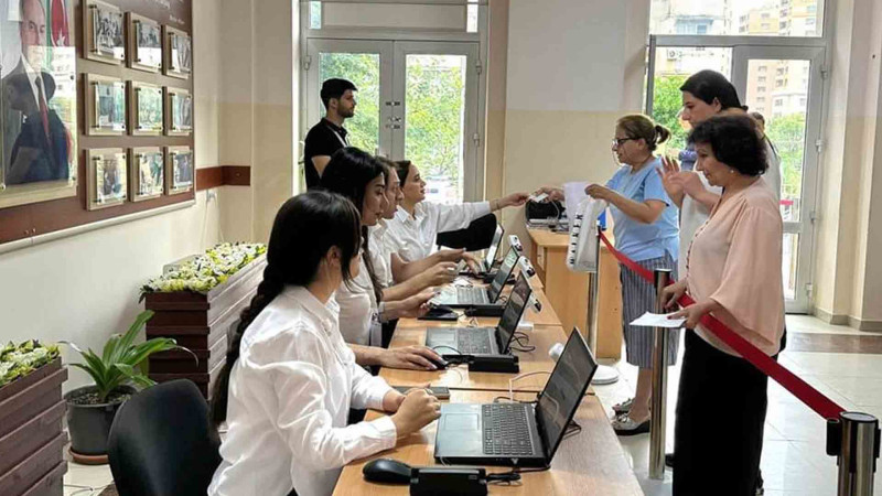 Müəllimlərin işə qəbulu imtahanı yarıda qalıb