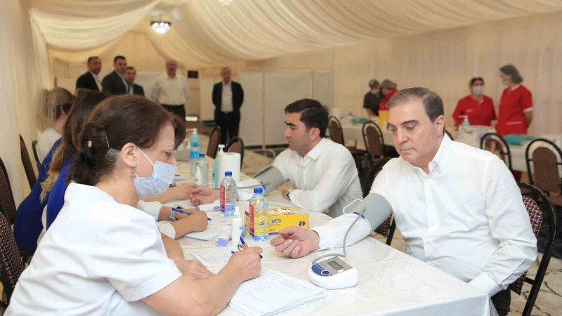 Aşura günü ilə bağlı sakinlər qanvermə aksiyasında iştirak ediblər