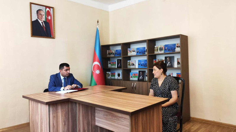 Yevlax şəhər icra başçısı sakinlərlə görüşüb