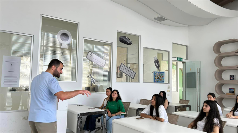 Gənclər təhsil haqqında müzakirələr aparıblar