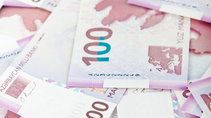 Dələduzluq yolu ilə əldə edilmiş 350 min manat nağdlaşdırılıb