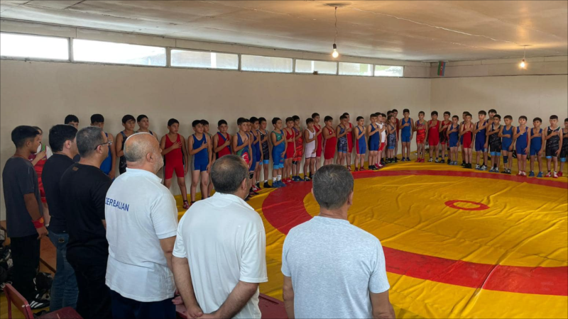 Qazaxda sərbəst güləş üzrə yarış keçirilib