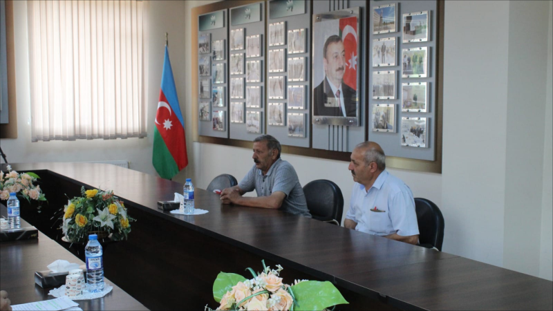 Göygöl Rayon İcra Hakimiyyəti sakinlərin müraciətlərini dinləyib