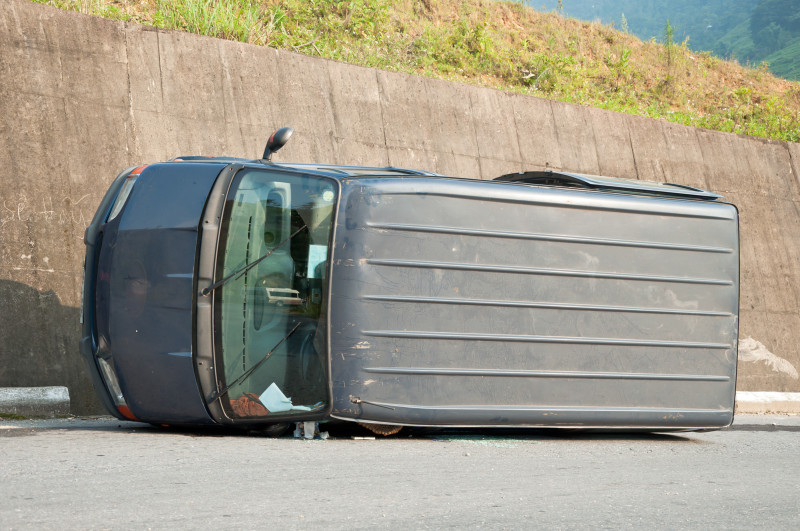 Daşkəsəndə avtomobil aşıb, ölən və xəsarət alan var