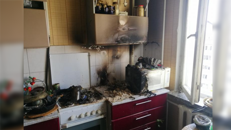 Gəncə: Hərbçilərin binasında yanğın olub