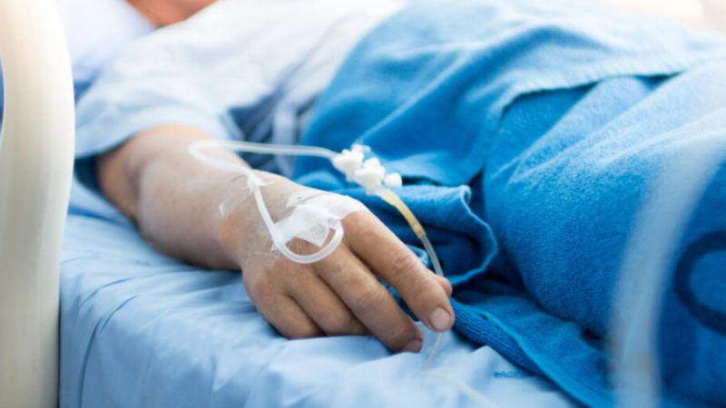 34 yaşlı kişini üz və əl nahiyəsindən yaralayıblar