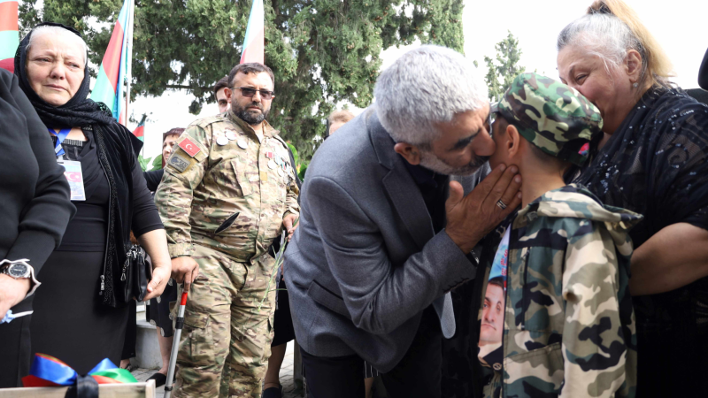 Gəncədə qəhrəmanların xatirəsi yad edilib