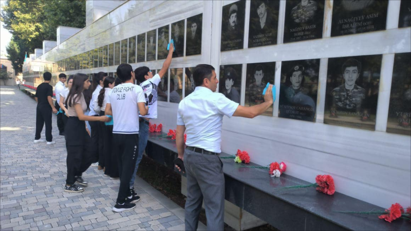 Şəhidlər Xiyabanında təmizlik işləri aparılıb