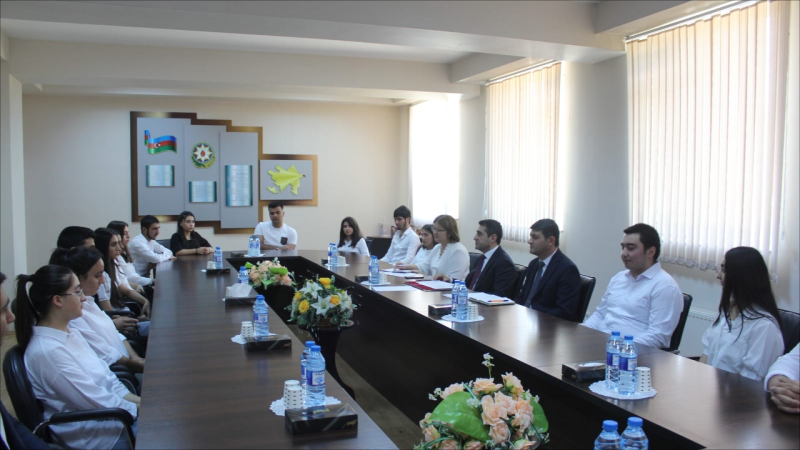 Göygöldə yüksək bal toplamış tələbələrə hədiyyələr təqdim edilib