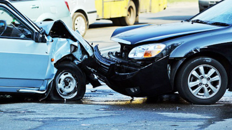 Minik avtomobilləri toqquşub – YENİLƏNİB