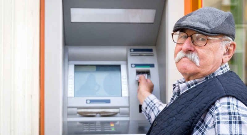 Qərb bölgələrində pensiyalar bu vaxt ödəniləcək