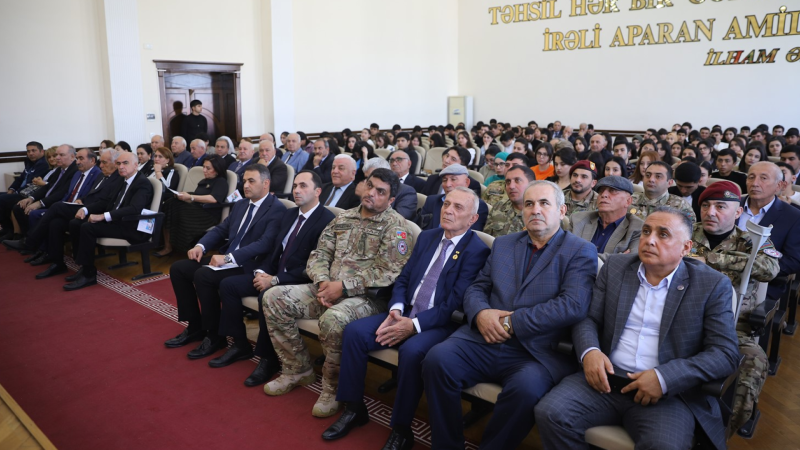 Milli mənəvi dəyərlərlə bağlı konfrans keçirilib