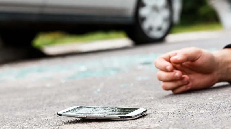 Maşın piyadanı vurub: qəza ölümlə bitdi