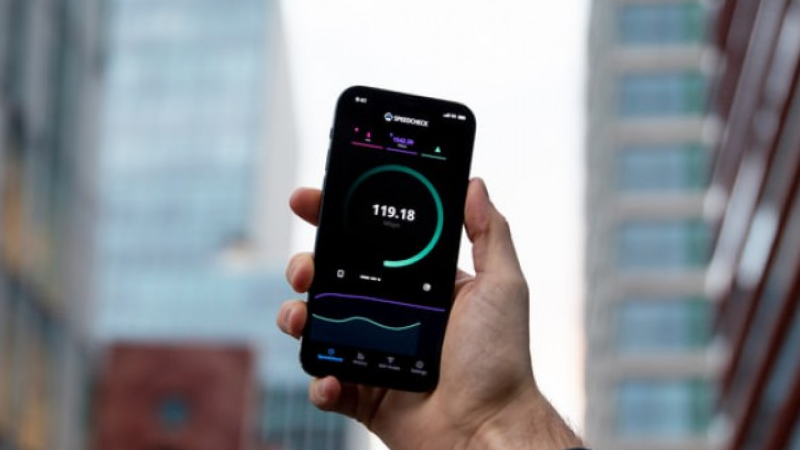 Regionda ən bahalı mobil telefon tarifləri Azərbaycandadır