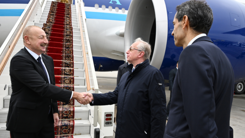 Azərbaycan Prezidenti İlham Əliyev Rusiyaya səfərə gəlib