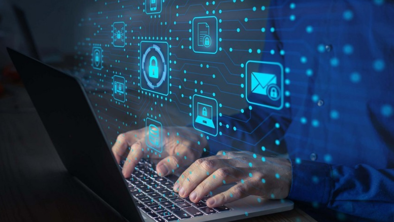 Azərbaycanda dövlət qurumlarına edilən kiberhücumların sayı azalıb