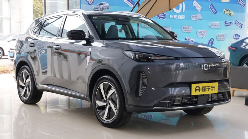 Azərbaycana 9 ayda 1.2 mlrd. dollarlıq avtomobil idxal edilib