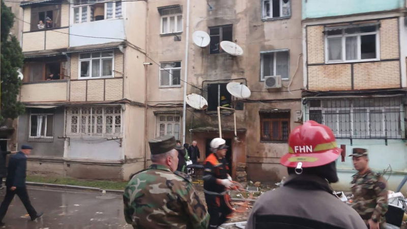 Gəncədə partlayış baş verən binadan SON GÖRÜNTÜLƏR Gəncədə partlayış baş verən binadan SON GÖRÜNTÜLƏR