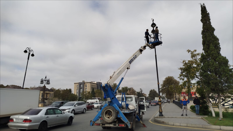 Yolun işıqlanmasında yaranan nasazlıqlar aradan qaldırılıb