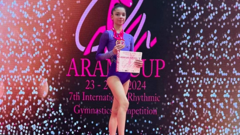 Gədəbəyli bədii gimnast beynəlxalq yarışda iki qızıl medal qazanıb - VİDEO