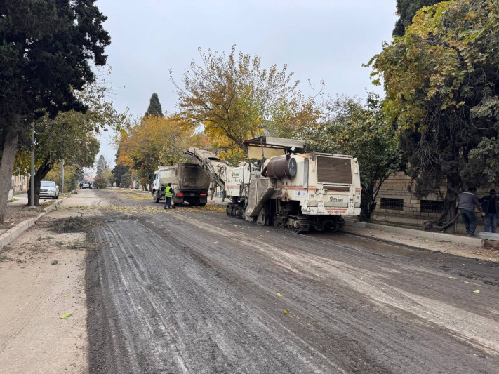 Gəncədə mərkəzi yollar təmir edilir