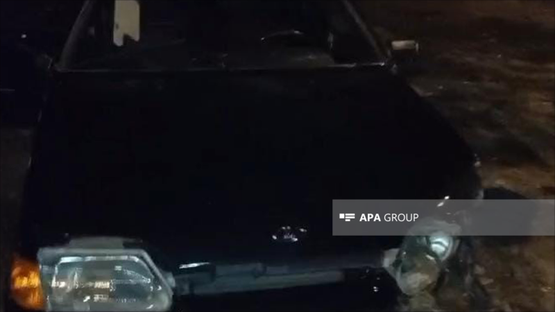 Gəncədə minik maşını aşıb, xəsarət alanlar var