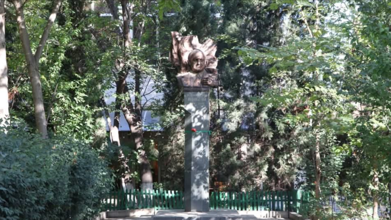 Gencexeber.az yazdı, Dəmiryolçular parkı təmizləndi