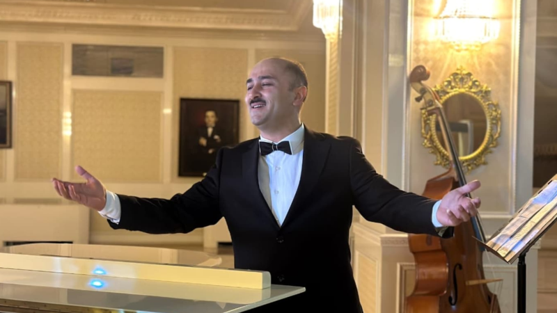 Gəncədə Məhəmməd Füzulinin 530 illiyi qeyd edilib