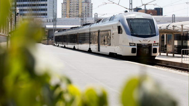 Bakı Dəmiryol Vağzalından istifadə edən sərnişinlərə MÜRACİƏT