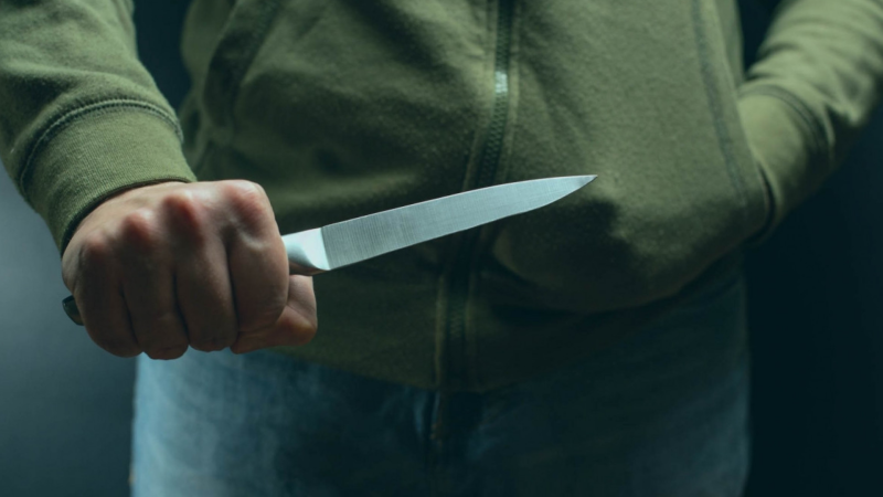 Kişi sevgilisinin üzərindən maşınla keçdi - YENİLƏNİB