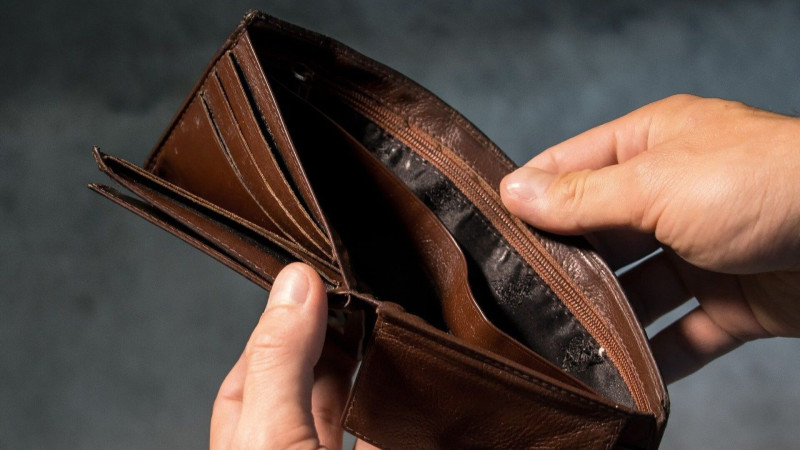 Gəncənin bu qurumundan ŞİKAYƏT - ƏMƏK HAQLARI VERİLMİR