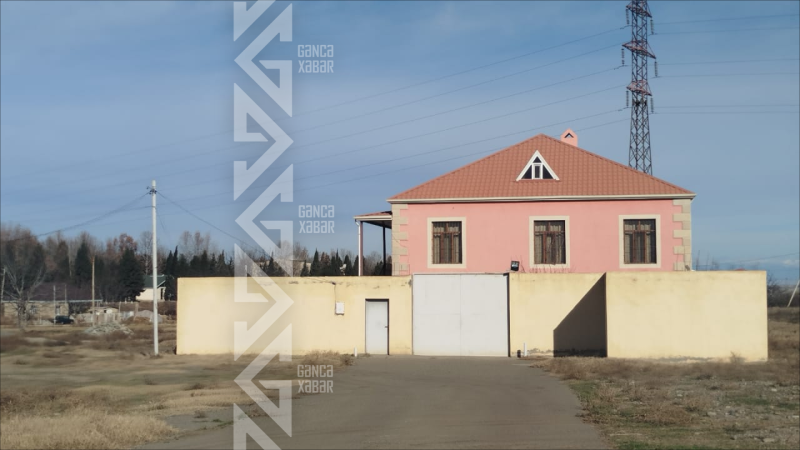 Sabiq icra başçısı bu rayondakı evini satır? - FOTO