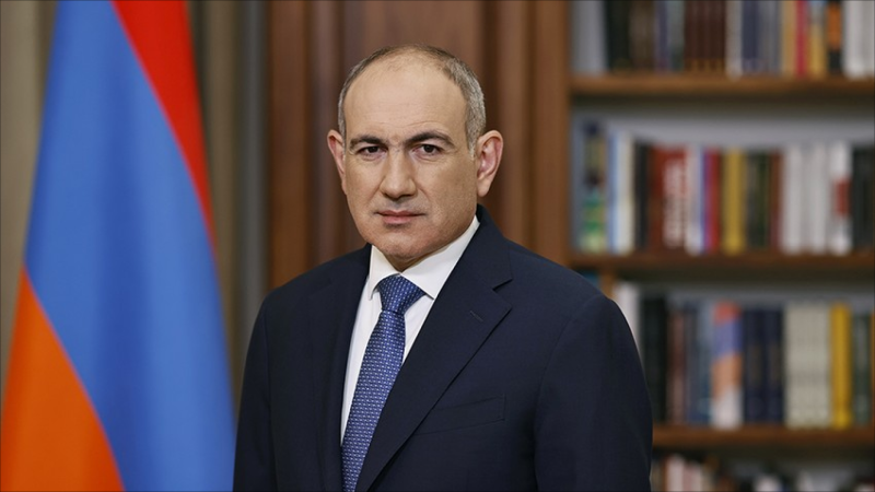 Nikol Paşinyan təyyarə qəzası ilə bağlı başsağlığı verib - FOTO