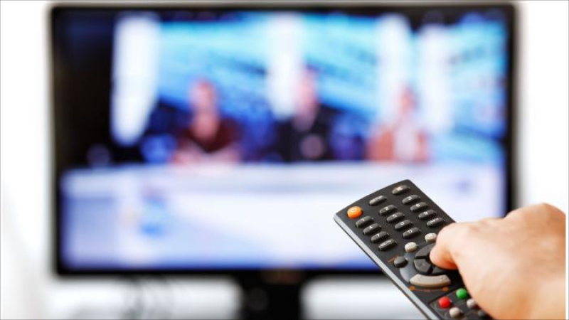 Televiziya kanallarına falçı dəvət etmək qadağan olundu