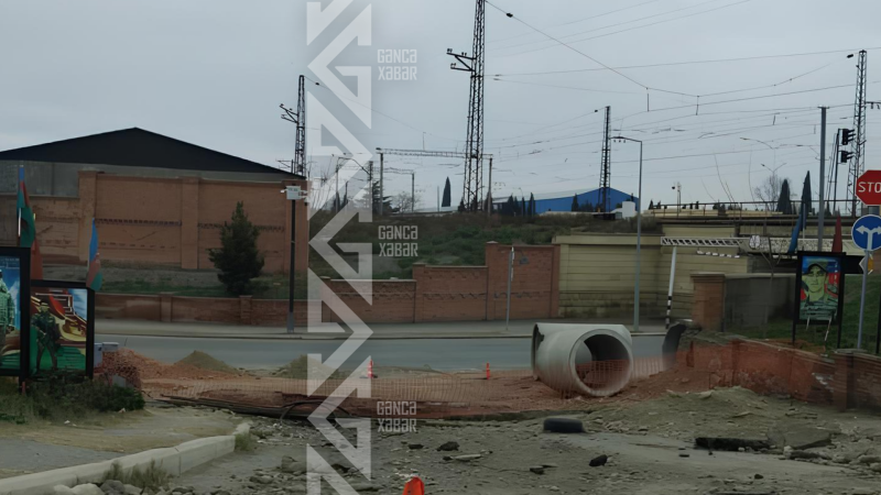 Gəncə sayağı təmir: Su verdilər, yolu dağıtdılar