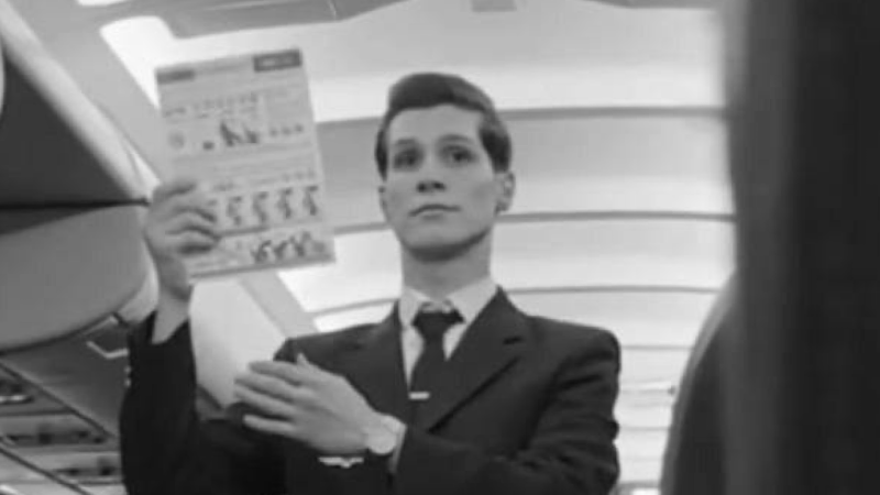 Ural Airlines şirkətin bort bələdçisi Ramin Ağayevin həlak olduğunu təsdiqlədi